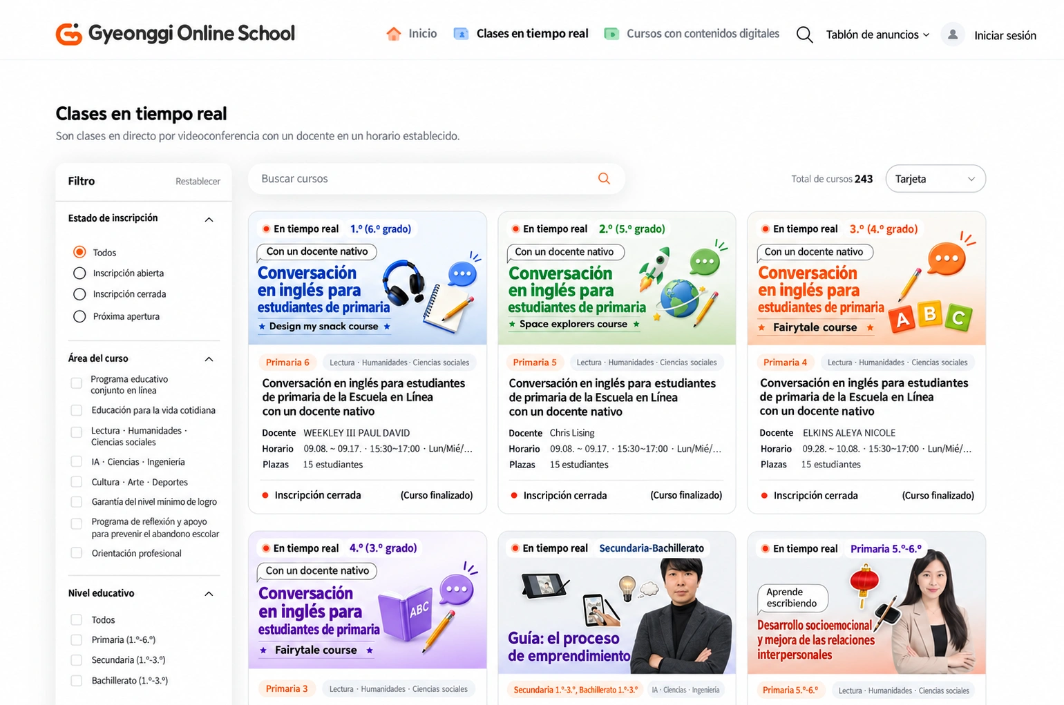 Pantalla de búsqueda de clases en tiempo real de Gyeonggi Online School con filtros por área y destinatarios